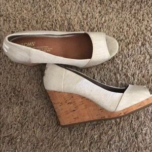 Toms wedges
